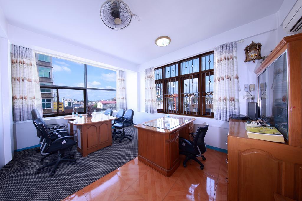 Hotel Venus Mandalay Bagian luar foto