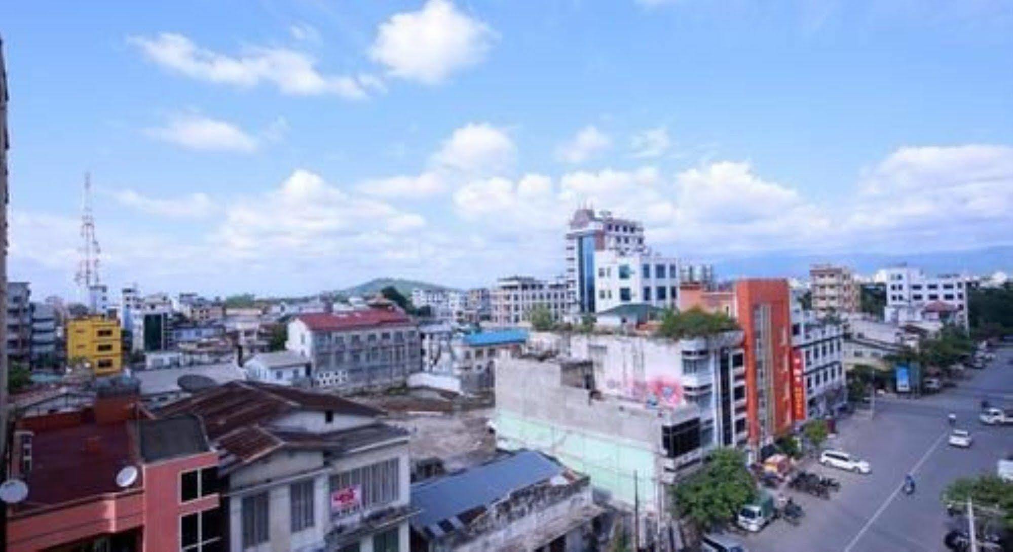 Hotel Venus Mandalay Bagian luar foto
