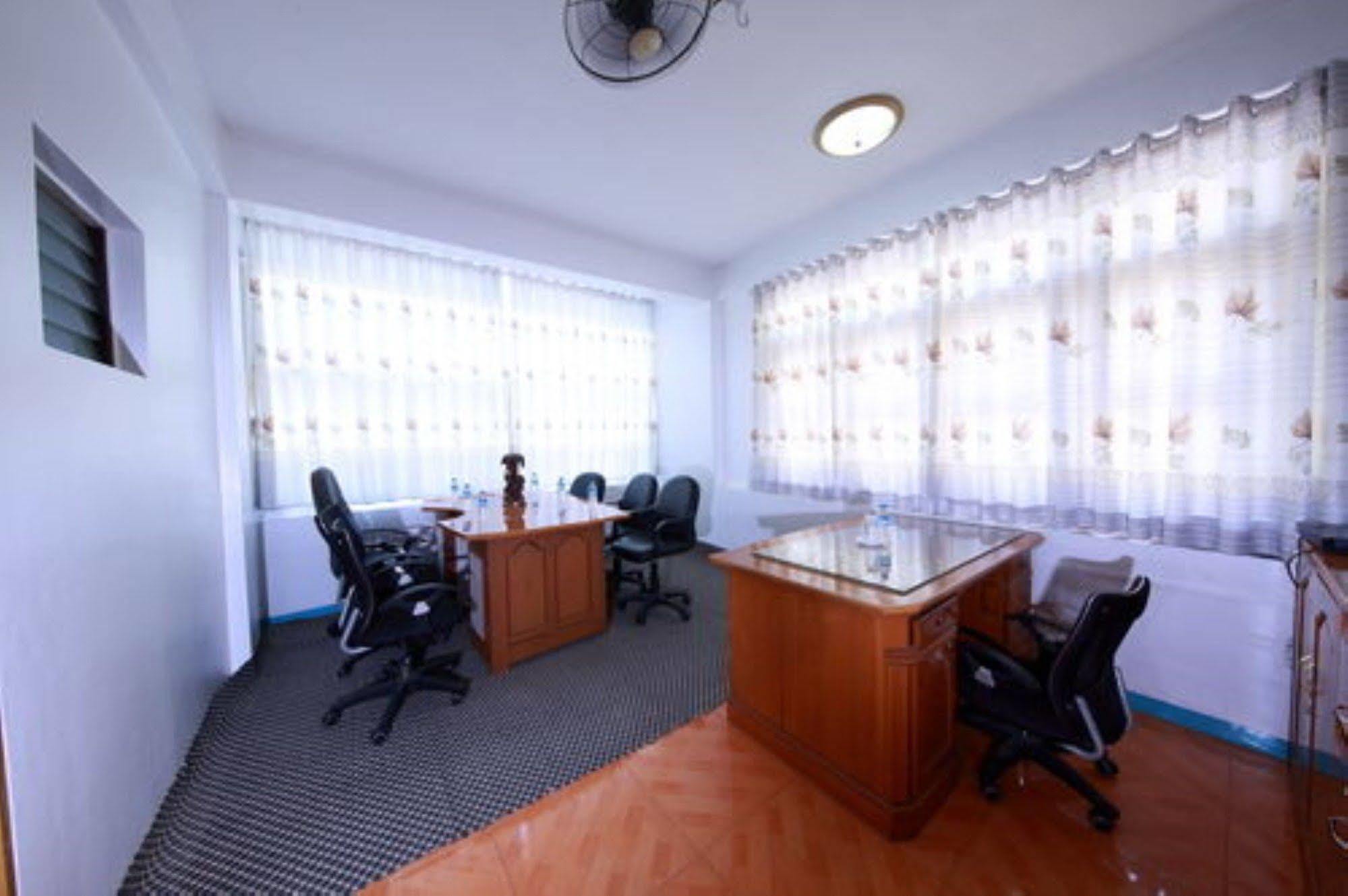 Hotel Venus Mandalay Bagian luar foto